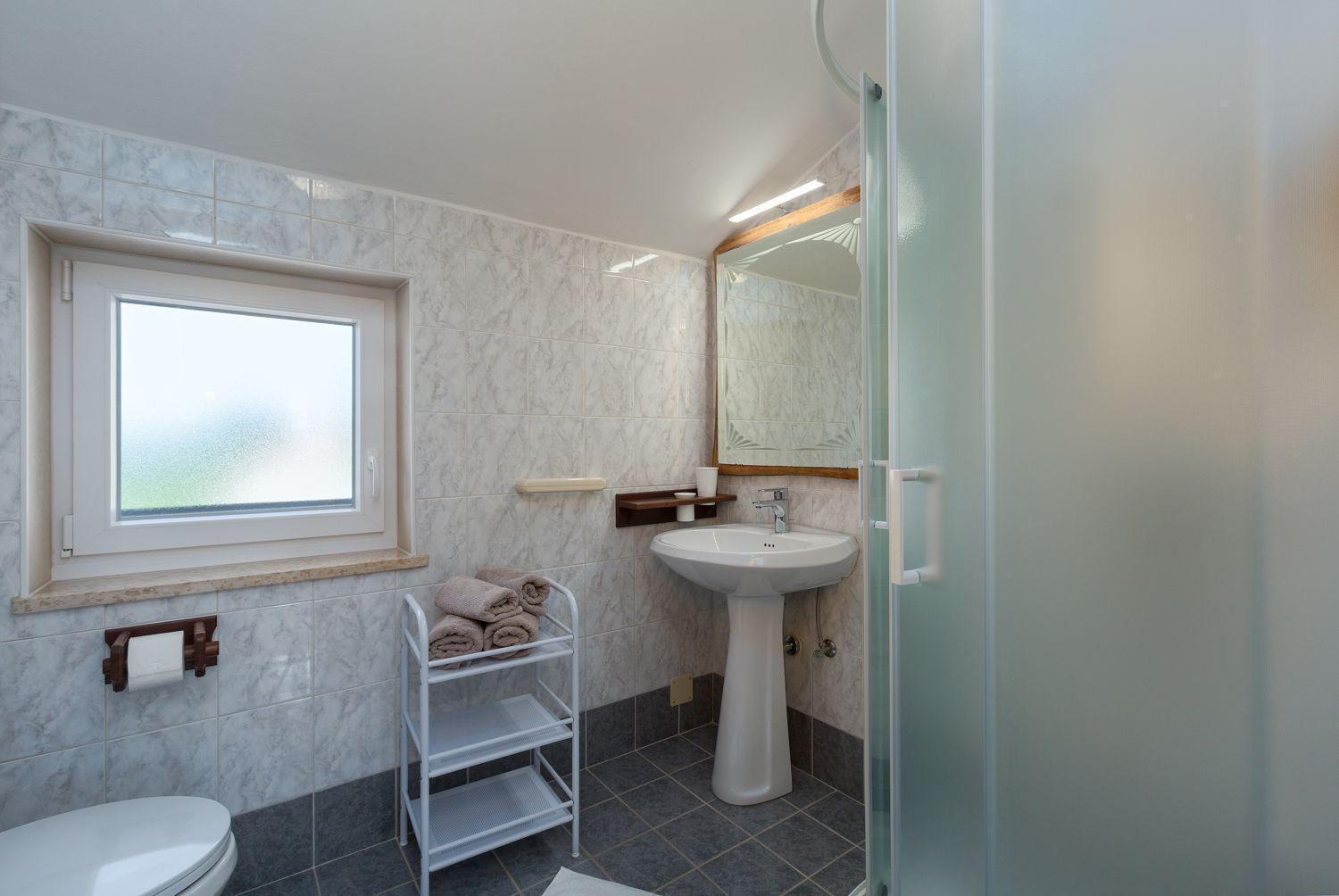 Idyllisches Istrisches Steinhaus Mit Whirlpool, Tischtennis, Grill Und Klimatisierten Schlafzimmern
