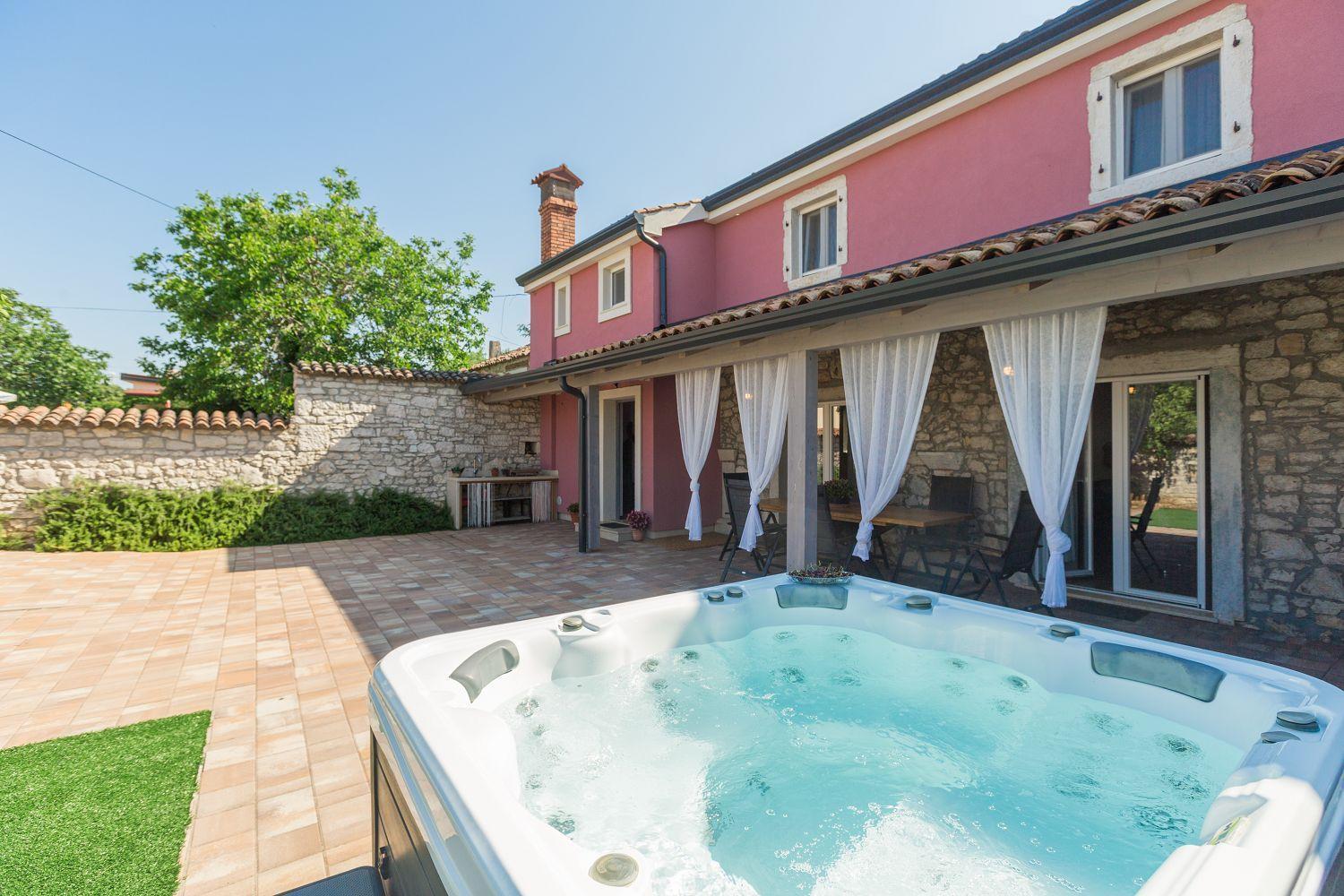 Ferienhaus Idyllisches Istrisches Steinhaus Mit Whirlpool, Tischtennis, Grill Und Klimatisierten Schlafzimmern *