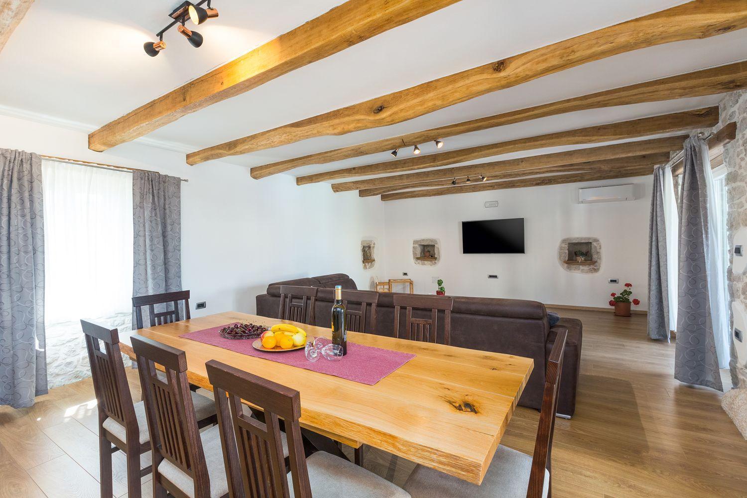 Idyllisches Istrisches Steinhaus Mit Whirlpool, Tischtennis, Grill Und Klimatisierten Schlafzimmern Ferienhaus *