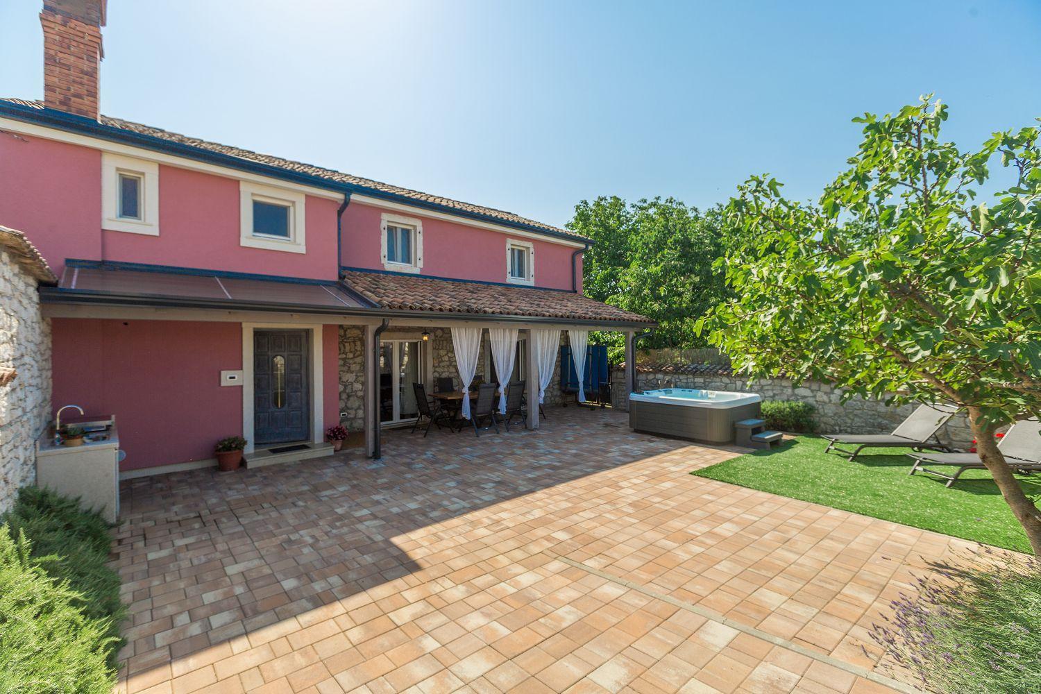 Ferienhaus Idyllisches Istrisches Steinhaus Mit Whirlpool, Tischtennis, Grill Und Klimatisierten Schlafzimmern Poreč