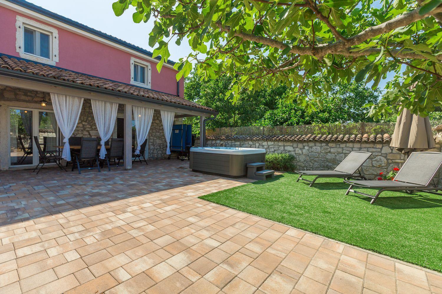 Idyllisches Istrisches Steinhaus Mit Whirlpool, Tischtennis, Grill Und Klimatisierten Schlafzimmern * Poreč